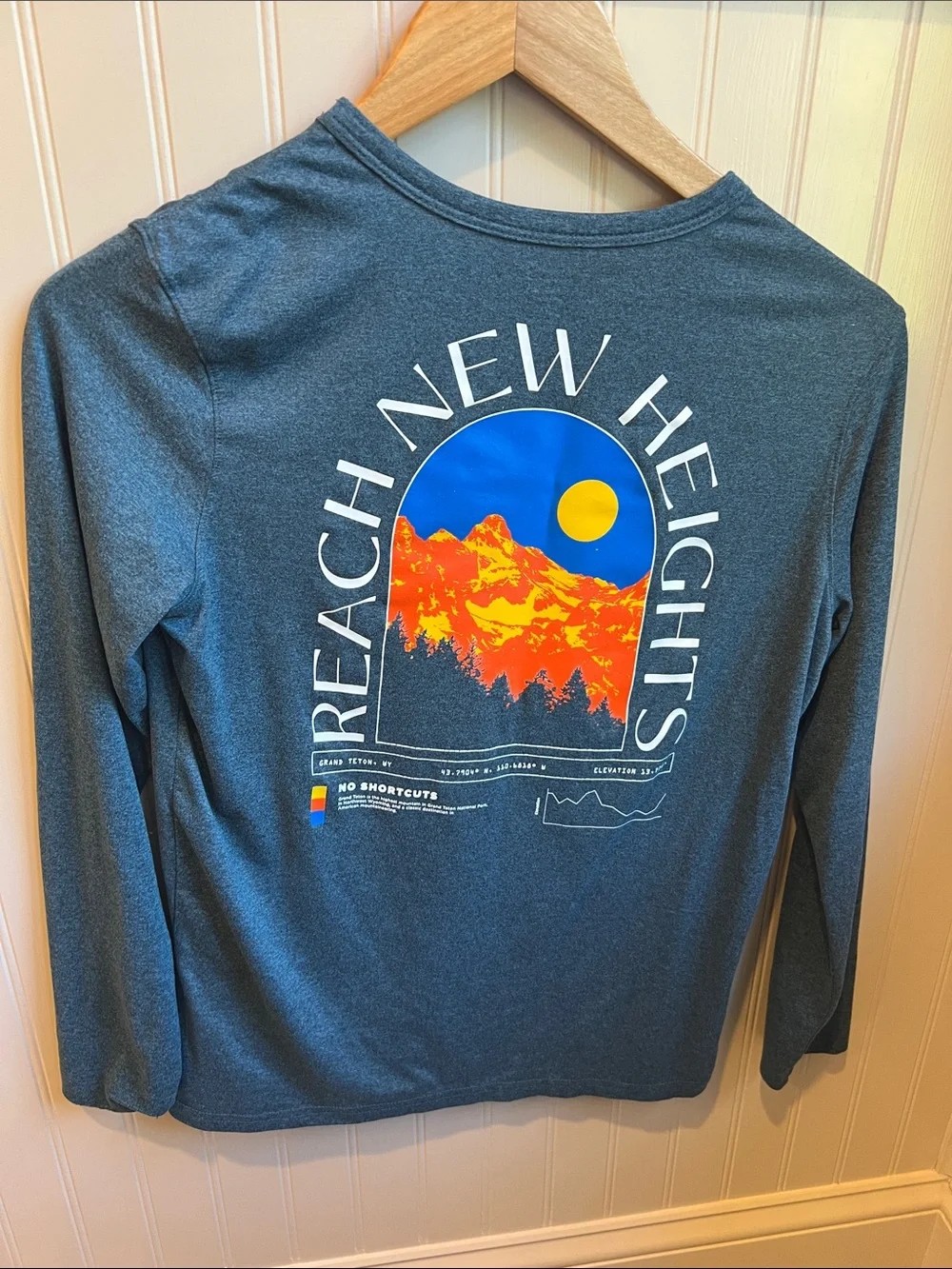 Old Navy Dark Teal Long-Sleeve Crewneck with Mountain Graphic